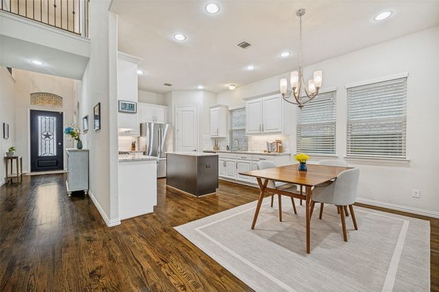 2841 Edinburgh, Carrollton, TX 75006