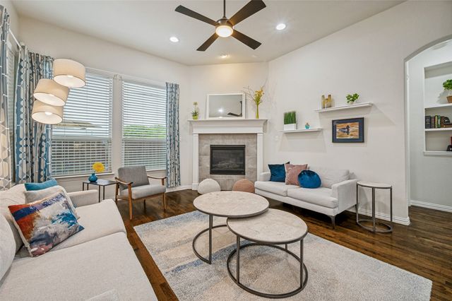 2841 Edinburgh, Carrollton, TX 75006