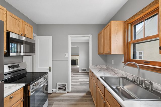 5332 14th Avenue S, Minneapolis, MN 55417
