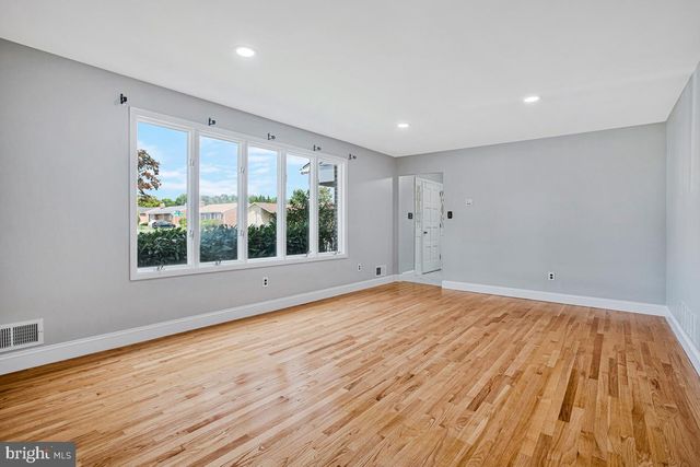 9207 GARDENIA RD, Baltimore, MD 21236