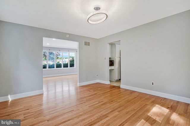 9207 GARDENIA RD, Baltimore, MD 21236