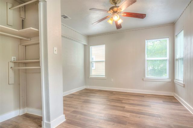 509 Walnut Drive, Mesquite, TX 75149