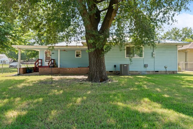 507 S Thompson Street, Vinita, OK 74301