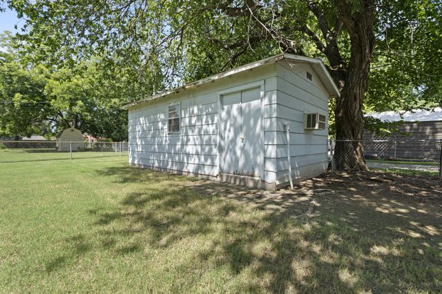 507 S Thompson Street, Vinita, OK 74301