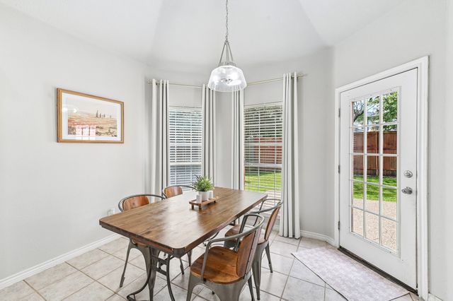2825 Wales Court, Grand Prairie, TX 75052