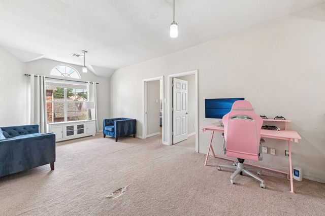 2825 Wales Court, Grand Prairie, TX 75052