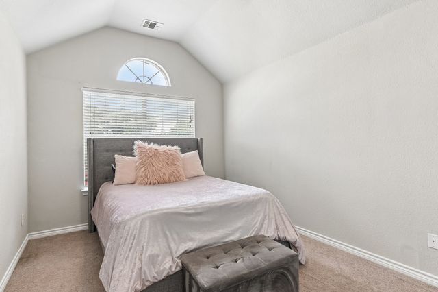 2825 Wales Court, Grand Prairie, TX 75052