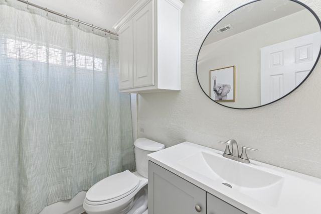2825 Wales Court, Grand Prairie, TX 75052