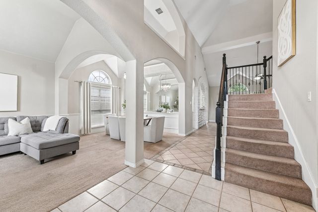 2825 Wales Court, Grand Prairie, TX 75052