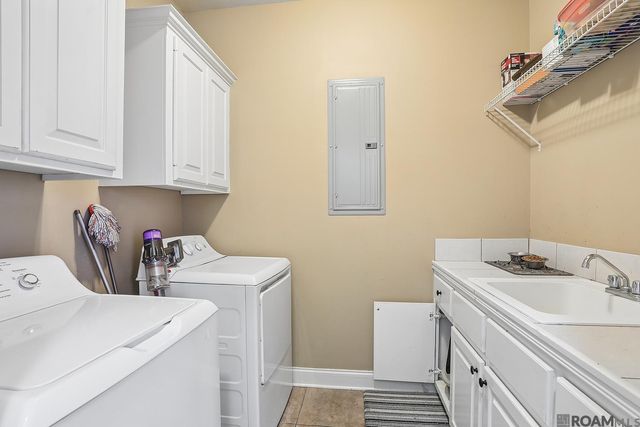 2688 Old Towne Rd, Zachary, LA 70791