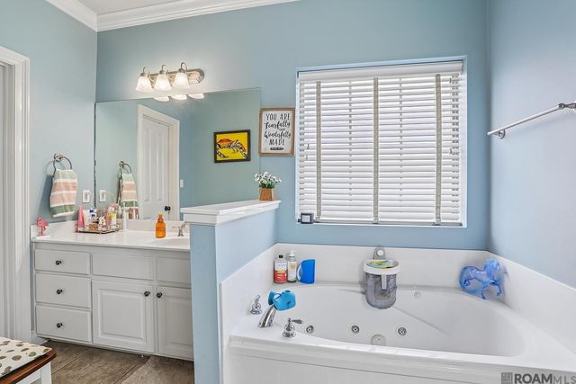 2688 Old Towne Rd, Zachary, LA 70791