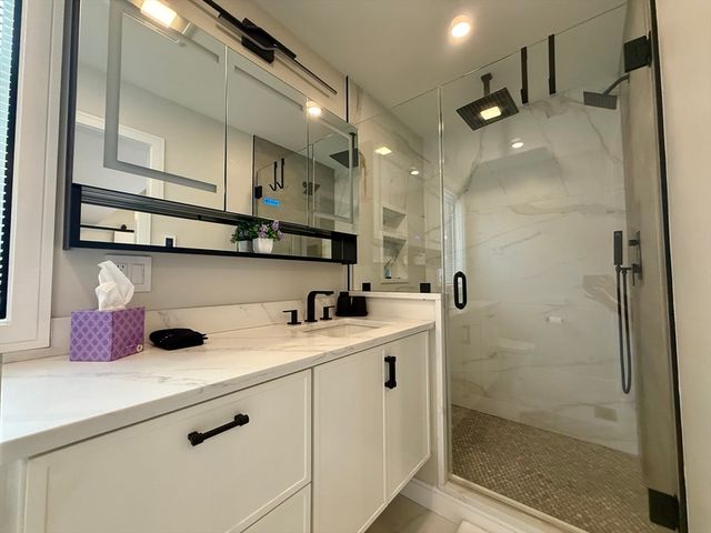 14 Bernard Circle, Tisbury, MA 02568