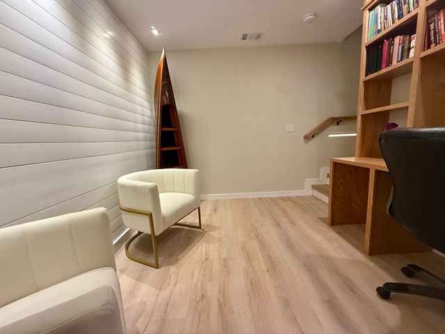 14 Bernard Circle, Tisbury, MA 02568