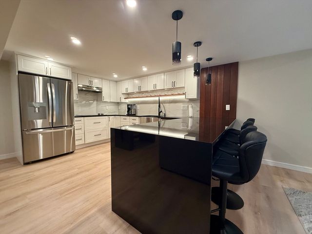 14 Bernard Circle, Tisbury, MA 02568