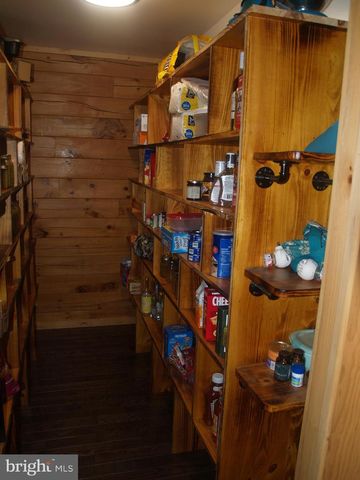 94 BASIN HILL RD, Duncannon, PA 17020