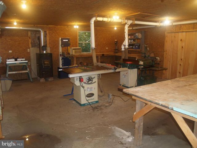94 BASIN HILL RD, Duncannon, PA 17020