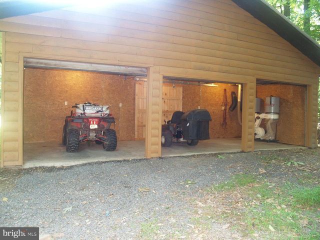 94 BASIN HILL RD, Duncannon, PA 17020