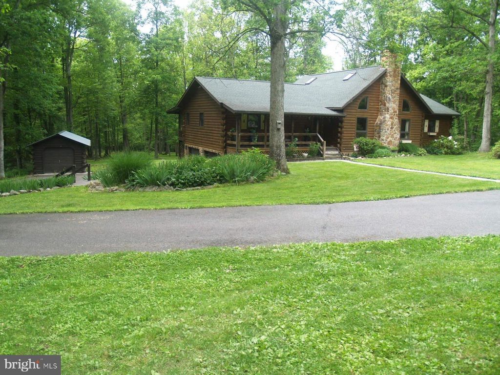 94 BASIN HILL RD, Duncannon, PA 17020