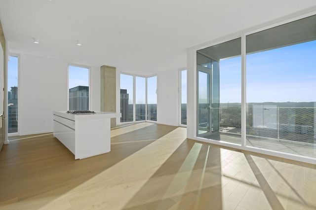 313 W 17th ST 1505, Austin, TX 78701