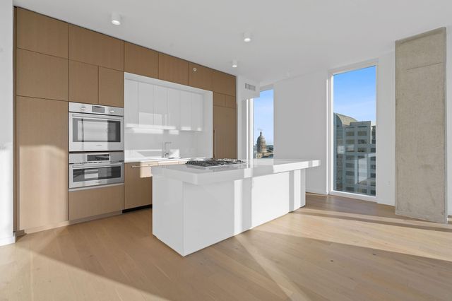 313 W 17th ST 1505, Austin, TX 78701