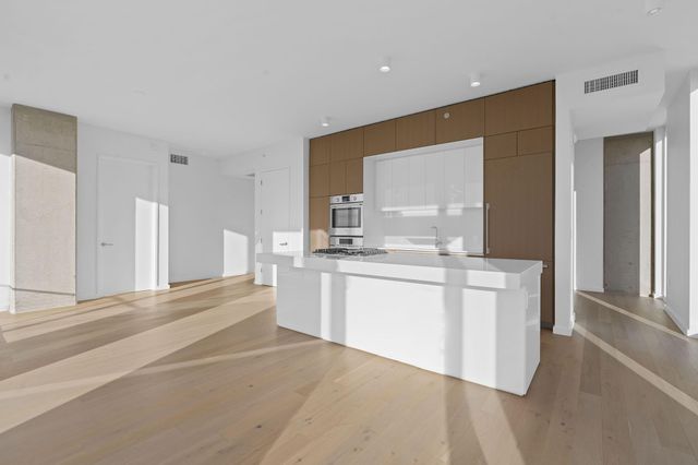 313 W 17th ST 1505, Austin, TX 78701