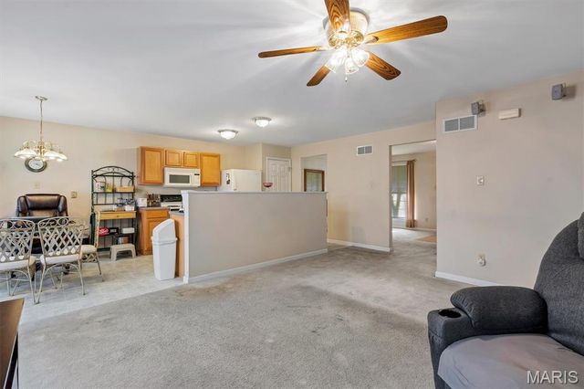 433 Summit Tree Court, Fenton, MO 63026