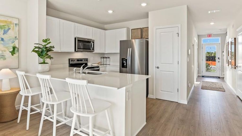 Image 4 of property listing at 6952 FLATWOOD PLUM COURT, Bradenton, FL 34202