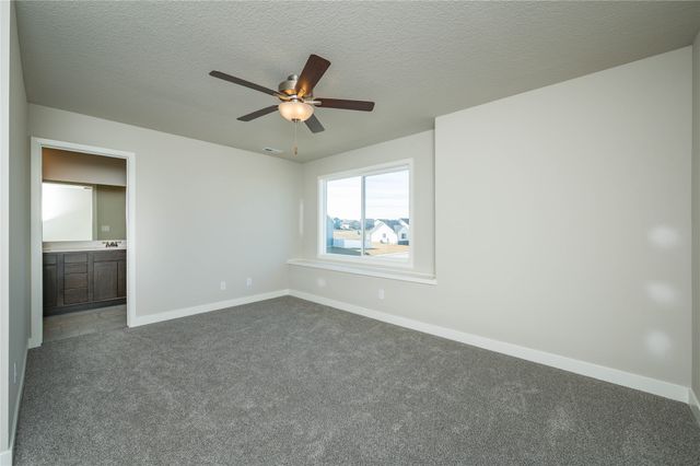 1671 NW Savannah Drive, Ankeny, IA 50023