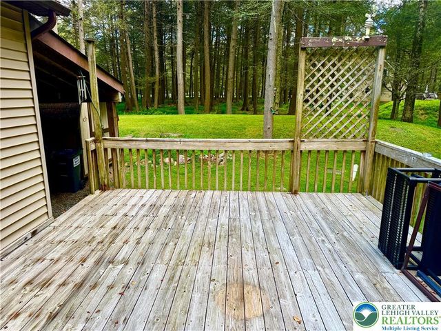 84 Tanglewood Drive, Penn Forest Twp, PA 18210