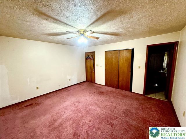 84 Tanglewood Drive, Penn Forest Twp, PA 18210