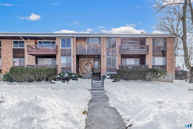 333 Vincellette Street 60, Bridgeport, CT 06606