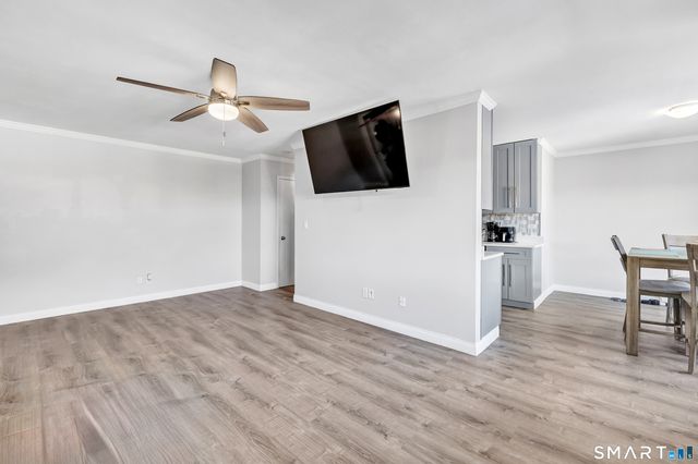 333 Vincellette Street 60, Bridgeport, CT 06606