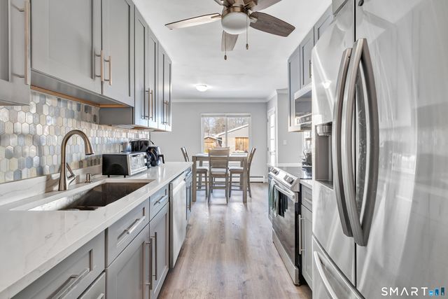 333 Vincellette Street 60, Bridgeport, CT 06606