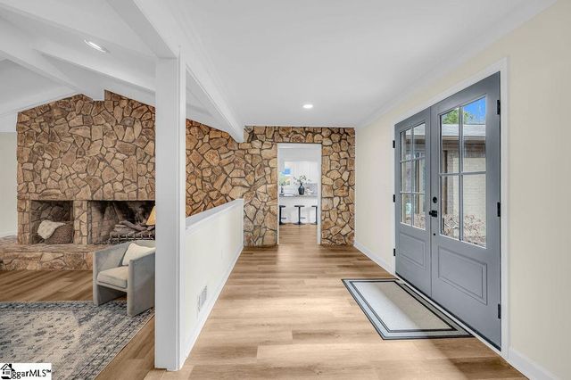 311 Dunbarton Court, Spartanburg, SC 29307