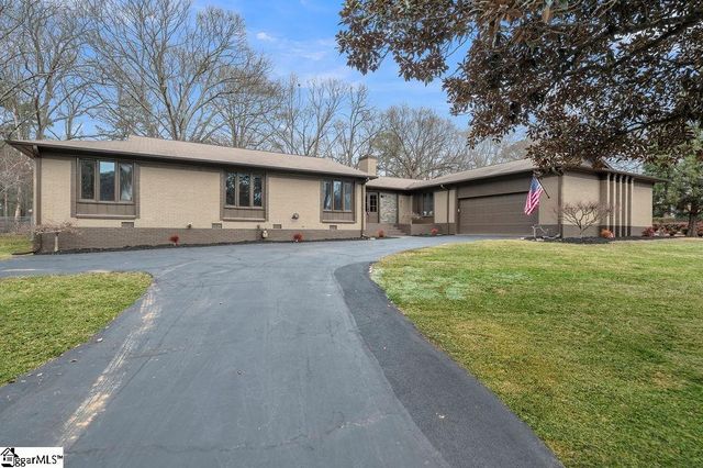 311 Dunbarton Court, Spartanburg, SC 29307