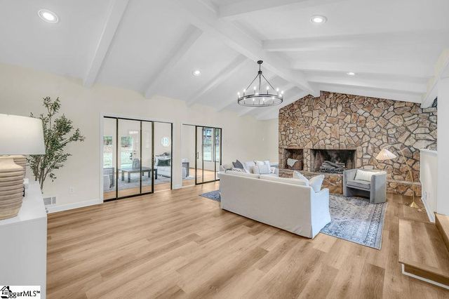 311 Dunbarton Court, Spartanburg, SC 29307