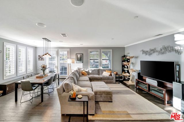 28667 Pietro Drive, Valencia, CA 91354