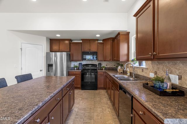 716 Harvest Point Drive, Fuquay Varina, NC 27526
