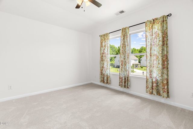716 Harvest Point Drive, Fuquay Varina, NC 27526