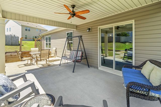 716 Harvest Point Drive, Fuquay Varina, NC 27526
