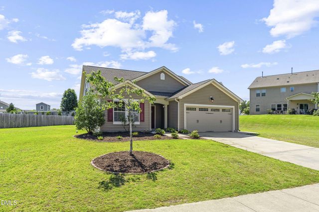 716 Harvest Point Drive, Fuquay Varina, NC 27526