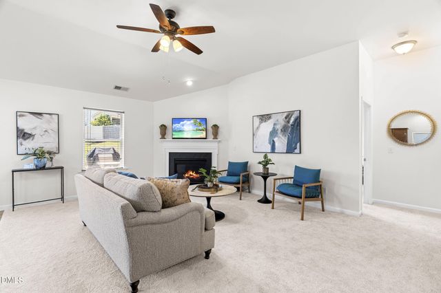 716 Harvest Point Drive, Fuquay Varina, NC 27526