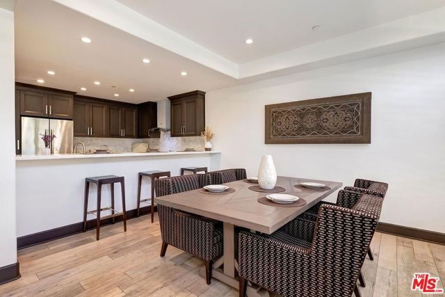 10523 Ashton Avenue 101, Los Angeles, CA 90024