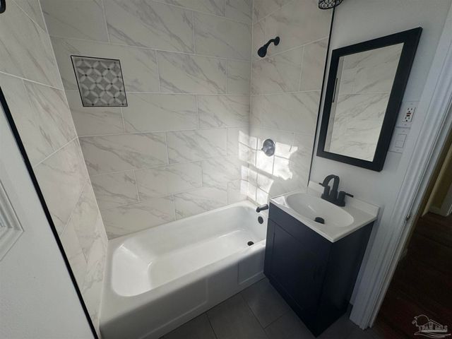 301 Chaseville St, Pensacola, FL 32507