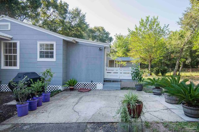 301 Chaseville St, Pensacola, FL 32507
