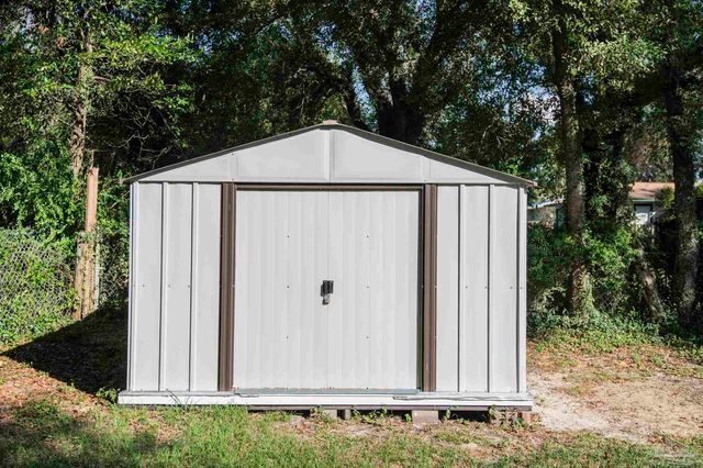 301 Chaseville St, Pensacola, FL 32507