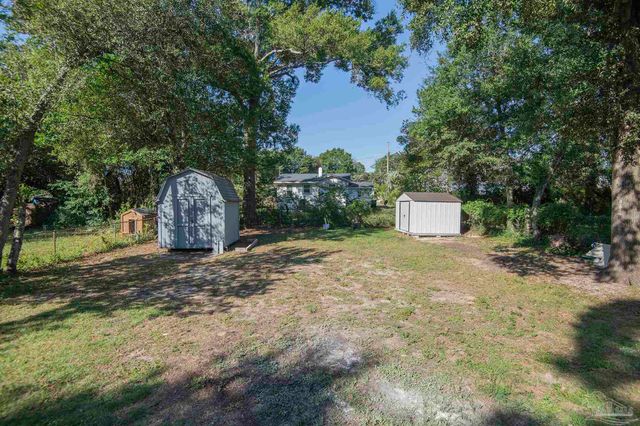 301 Chaseville St, Pensacola, FL 32507