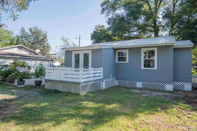 301 Chaseville St, Pensacola, FL 32507