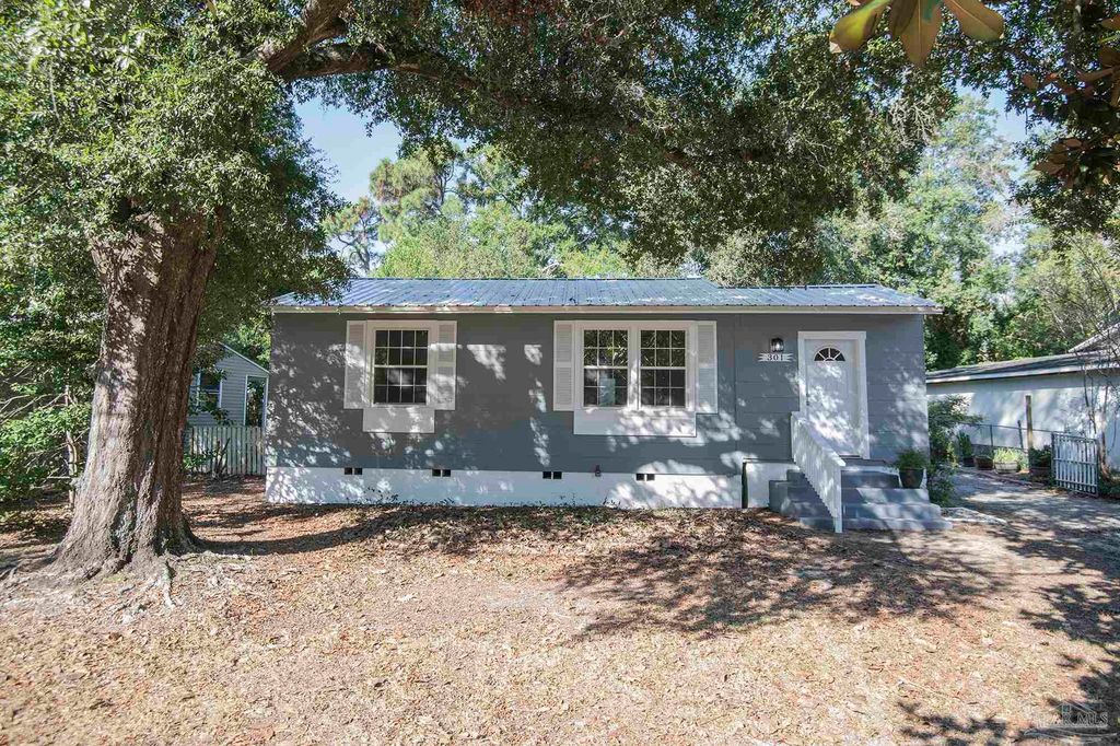 301 Chaseville St, Pensacola, FL 32507