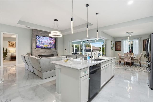 3733 SW 1st LN, Cape Coral, FL 33991